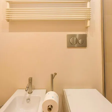 Luxury Loft Historic Building *